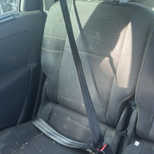 Ceinture arriere droit