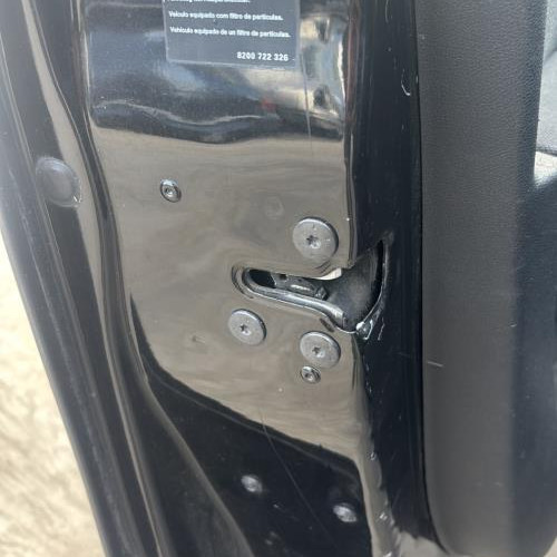 Fermeture centralisee avant gauche