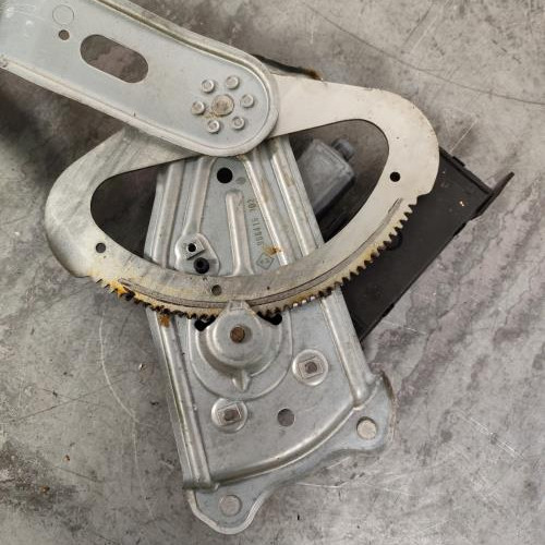 122369742-9855ad9d-3ae6-4cd0-bb2b-1498b5ee465f-Piece-Leve-vitre-electrique-avant-gauche-807212569R-RENAULT-SCENIC-3-PHASE-1-1d42c0cfa2aa78089a8aeecae9f3db4702b4d65423975b3b2d0b4ba6f0411c20_m.jpg