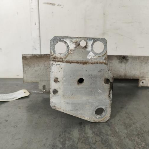 122369757-ad6f81d2-9d7e-47dc-b176-8be9caab39bc-Piece-Renfort-pare-choc-avant-traverse-752100015R-RENAULT-SCENIC-3-PHASE-1-f2e7266325f97698c46067554f9e3060255c5f296ea56b88fa32f3ecf90a3f4c_m.jpg