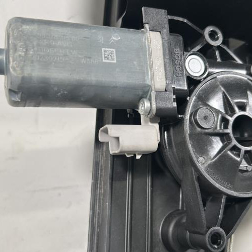 122372551-4e5de595-ab19-4ccd-8211-857b4a8621c4-Piece-Leve-vitre-electrique-avant-gauche-9840175680-PEUGEOT-PARTNER-3-PHASE-1-fc0b190ba8f961b4e39d916686803e299971d902045d225ef3fa6848099ea105_m.jpg