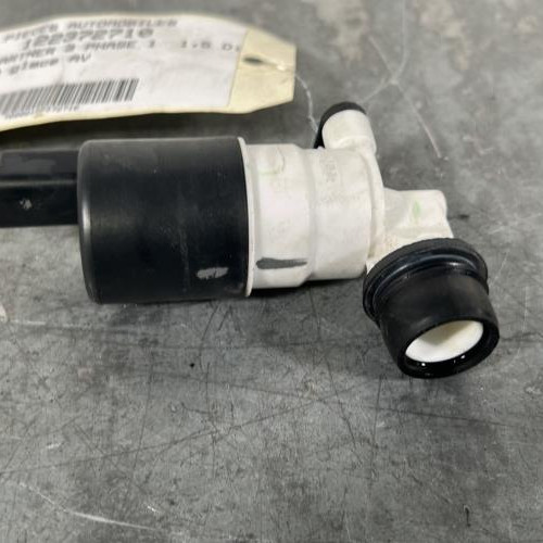 Pompe lave glace avant