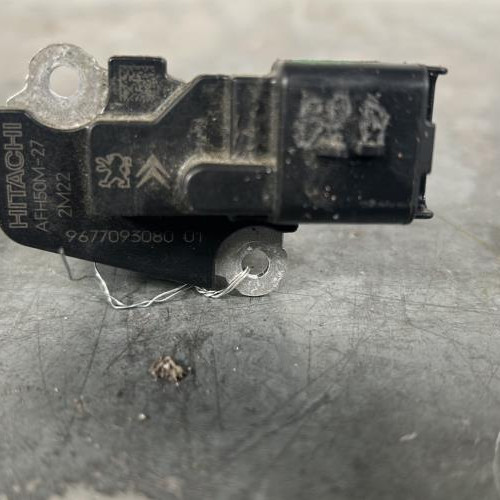 122386571-7694a19d-f68f-42d8-884c-2b3dcd6e275d-Piece-Debitmetre-9677093080-PEUGEOT-PARTNER-3-PHASE-1-efa79f222b2e7a72823838a1312fc95c0c525e9067a9ee9537e2e1c533caf623_m.jpg