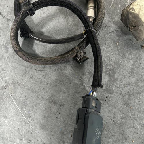 122387099-a909498d-0150-4941-b446-a895da9d7f51-Piece-Capteur-nox-9830288780-PEUGEOT-PARTNER-3-PHASE-1-7946cdda7ad37c26d1c47ba40d941ea85876da6c369de372baba151df483fbe1_m.jpg