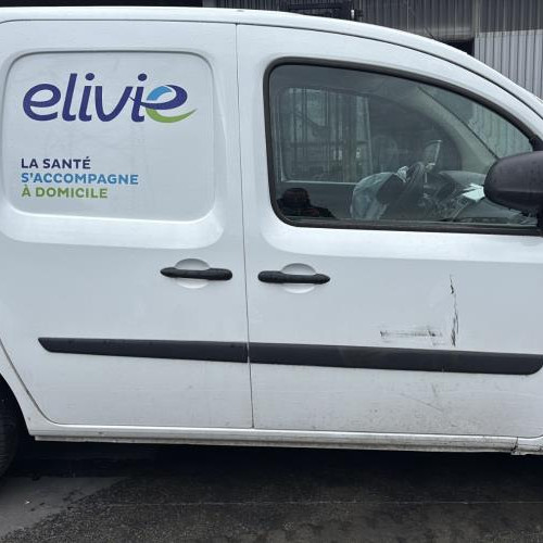 Vehicule-RENAULT-KANGOO%25202%2520PHASE%25202-2021-fb0b311d832bfe7f60d2442f3477e1fcbcbaf52fbc71d5e08c2965eae56b41e8_m.jpg