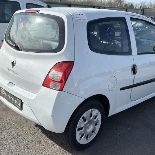 Vehicule-RENAULT-TWINGO%25202%2520PHASE%25201-2010-a54d3c2dae353857b9a9243442030a5387cc1f29bf16d16480aeba27a295e19a_m.jpg