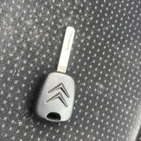 Vehicule-CITROEN-C4%25201%2520PHASE%25201-2007-5d6197cfe6656b1b42ebb1f4fe281335e8afa5e7b613b73d0672607ab0a3541b_m.jpg