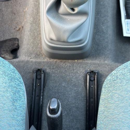 Vehicule-RENAULT-TWINGO%25201%2520PHASE%25203-2004-9ee805f494f6b56011087fbca17f980c2d2ab639f3a7bae10055651177bf75b5_m.jpg