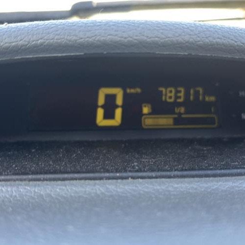 Vehicule-RENAULT-TWINGO%25201%2520PHASE%25203-2004-c5225279c157e6e2c83754938e7e6daaf1d9c3ab8cf139046980cce52937b1db_m.jpg