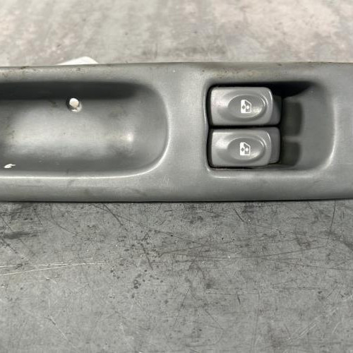 Interrupteur de leve vitre avant gauche