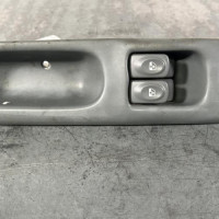 122854309-ece586a3-0f96-4f21-92b7-bfd5150be94e-Piece-Interrupteur-de-leve-vitre-avant-gauche-8200189848-RENAULT-TWINGO-1-PHASE-3-b59e50d18f15ec7ca16c493aa1754504257f407172b2c13f7f98f6f3738e0fa9_m.jpg