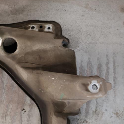 122854544-a3c40910-2ad7-4286-ada8-71c4cab11591-Piece-122854544-Berceau-avant-8200745439-RENAULT-TWINGO-1-PHASE-3-12i-16V-8a69db593341c142b598be24e90f0db77721920b5fce443b23da194c3859838e_m.JPG