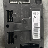 122931315-d7cd8fa2-0286-44c2-b7ae-084cbca81710-Piece-Boitier-confort-284B15639R-RENAULT-CLIO-4-PHASE-1-BREAK-9529b9f68e3743d0cf630a791ea2a61a1acf3f3b67a00a1689d86476b3b6f117_m.jpg