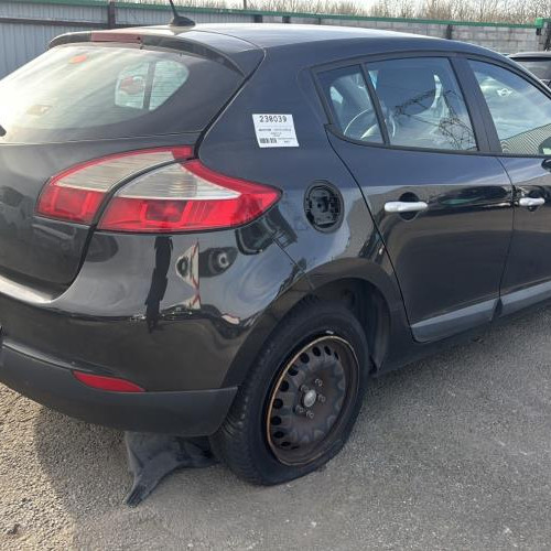 Vehicule-RENAULT-MEGANE%25203%2520PHASE%25201-2010-98b929df19983252bbe9936afb46ed5be8d2a1dbd7cac0d4d94fa64269ed98b8_m.jpg
