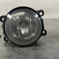 123088179-a374da2b-e9c4-4570-a285-985de3012319-Piece-Anti-brouillard-gauche-feux-8200074008-RENAULT-SCENIC-2-PHASE-2-8bbf9b3445cadc57f976e85051247eaba48a15308ef037f4fbafb15780a73c29_m.jpg