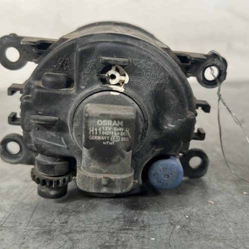 123088179-3e2f5b03-ec89-40c8-b8f7-3c8069c96e1a-Piece-Anti-brouillard-gauche-feux-8200074008-RENAULT-SCENIC-2-PHASE-2-95d4ef2102db174139f161945e4effa12925104c2b3c1653760c26e89ba4930d_m.jpg