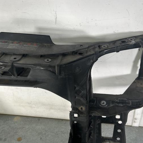 123160047-e4619428-111e-41e3-b747-922db690a98f-Piece-Armature-avant-Masque-avant-6L0805588A-SEAT-IBIZA-3-PHASE-1-623fdba8274d13fee0d4564868a491214e229486ac5343b41624b3231f304953_m.jpg