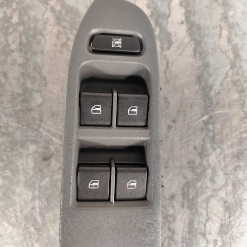 123160069-45816b20-ae8e-406f-b6a1-7542d2152527-123160069-970a202aaa1d6708e9cd3381d28716adcafdc36224e0bcc5d4d279f2f7b5f226_m.jpg