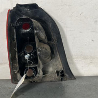 123169934-04ccf0d2-1c6c-43ee-aedd-eb926f54a201-Piece-Feu-arriere-principal-droit-feux-8200387889-RENAULT-TWINGO-2-PHASE-1-d8b54f22860d7edfa283203a0d1bad65f53e9e2d9af5c96bb770adc5aa6c8cfb_m.jpg