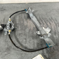 123173424-62b3fa4b-c46c-4286-8a3c-e8abc14876ca-Piece-Leve-vitre-electrique-avant-droit-8200384741-RENAULT-TWINGO-2-PHASE-1-2c9d548480233f7460898390110c265ed577e4276e230245d502ff2e55c5c45d_m.jpg