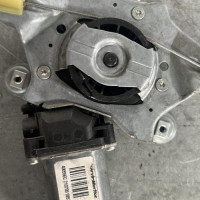 123173424-5c99d2d8-dde0-4fe5-88fa-ad59cde2e9e4-Piece-Leve-vitre-electrique-avant-droit-8200384741-RENAULT-TWINGO-2-PHASE-1-94dce844324c35218f78cc4a2b409687c60c3f78a92c4fc063f6a79e2a492f22_m.jpg