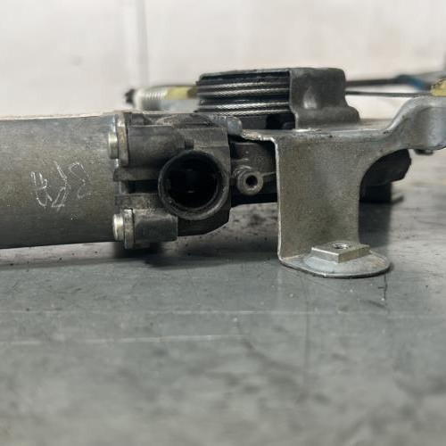 123173425-0dd8f112-a994-412a-b1d4-455558798e32-Piece-Leve-vitre-electrique-avant-gauche-8200384743-RENAULT-TWINGO-2-PHASE-1-494404bd13cdeaa91eaa671d8fccbbd9c9826c1d3b76668136978f69a79407d1_m.jpg