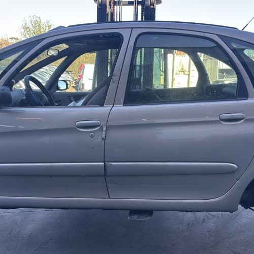 Vehicule-CITROEN-XSARA%2520PICASSO%2520PHASE%25202-2005-0f1ff2ebb950db91a5d4ad89084c8264aee969d4fea9d86c239c514023b01750_m.jpg