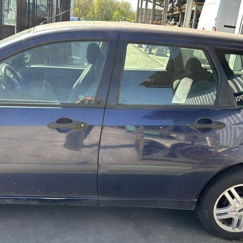 Vehicule-FORD-FOCUS-1999-92ca740c823c9ab559c5657432dccbc3d140fb15683c98c9e2733d2d8050924b_m.jpg