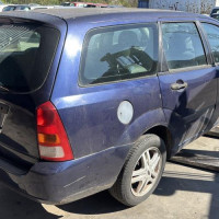 Vehicule-FORD-FOCUS-1999-dc8c43ddacb8eecde795cd70df6bcef69b1270bedd2bd0690c3a76bf225d4aab_m.jpg
