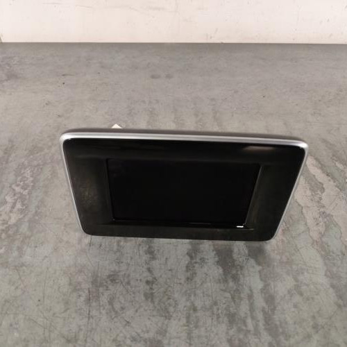 123387188-bac4248a-2e63-49cb-94ed-f1b83a59b27b-Piece-Ecran-GPS-2469001206-MERCEDES-CLASSE-GLA-156-PHASE-1-c8920e564a741425ebaefca1825dfefa4f33715d349f6b8ad58fc627b32eb6c7_m.jpg