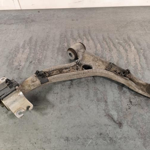 123387480-3a46d9e8-8c7d-4a40-9cfe-094bac1c1f68-Piece-Bras-inferieur-avant-droit-1563300200-MERCEDES-CLASSE-GLA-156-PHASE-1-4c50537c88aaa94b546dad94587972461d18a1f2d9203b4a157c61febdb059f8_m.jpg