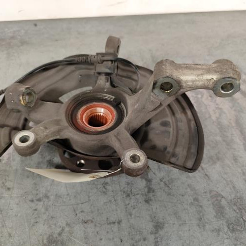 123387499-1098211a-5b51-42cc-871e-1f8bf5d5d347-Piece-Fusee-avant-gauche-2463320501-MERCEDES-CLASSE-GLA-156-PHASE-1-19335d6fa194dc8b5a7cf7686a29fb4da7d24d51c302d5c188f4559f45cf28a7_m.jpg