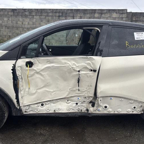 Vehicule-RENAULT-CAPTUR%25201%2520PHASE%25201-2014-f4287bbf8232c8c806f1bf746e8fba501d3ba84774d3e2d7e7931d9e4bfaa475_m.jpg