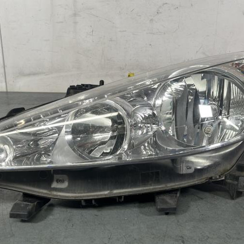 Optique avant principal gauche (feux)(phare)