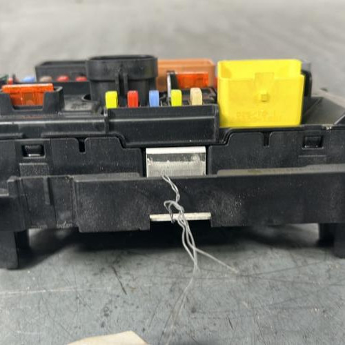 123417572-f2578e57-0e31-4aa2-b5b3-5c1275754a04-Piece-Boitier-servitude-moteur-BSM-6500HW-PEUGEOT-207-PHASE-2-BREAK-c84aa84ac707d9f3a9e3ea797323a10a9f132c662596ff63846333a167111eae_m.jpg