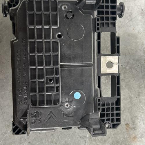 123417572-bf908d3c-da61-4417-9cfd-7a813b275932-Piece-Boitier-servitude-moteur-BSM-6500HW-PEUGEOT-207-PHASE-2-BREAK-45c36c98c2fd55d90f290241fc98b2dd8ebdf678c442bfbcb9e26498159bf640_m.jpg