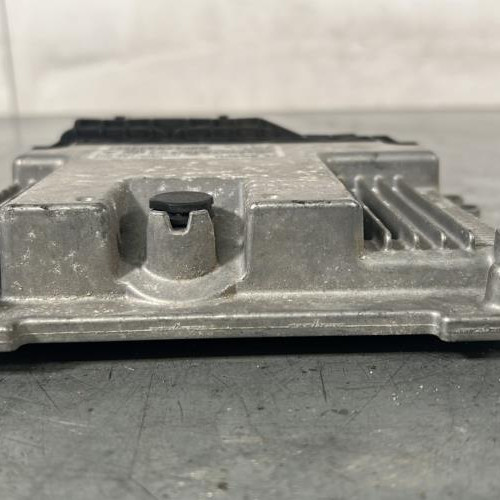 123417573-0645a003-0b0b-4dfa-8c94-8c025eadfff8-Piece-Calculateur-moteur-1609868180-PEUGEOT-207-PHASE-2-BREAK-55e3ee572c3ede0cb24c04f318237c08b8144316e638f3a3f19c05ae46474cd6_m.jpg