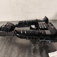 123684372-ed85f7ee-f953-4799-895f-ced485e71b3e-Piece-123684372-Console-central-174302-PORSCHE-CAYENNE-2-PHASE-1-48i-32V-V8-S-4X4-1955c20b616acba88f3bee52cc18ced9072084afcbd22a4223679473c5b78b42_m.jpg