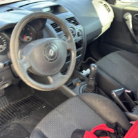 Vehicule-RENAULT-MEGANE%25202%2520PHASE%25201-2004-b0a384ff062fa8ed0247e8f6304da3324f0d25f506bcec9a9f4f6cf187d81013_m.jpg