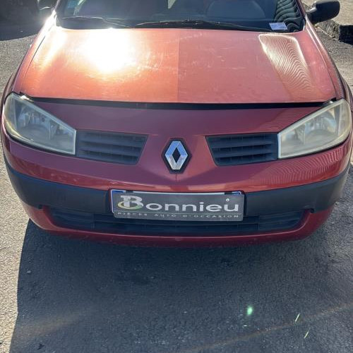 Vehicule-RENAULT-MEGANE%25202%2520PHASE%25201-2004-e4f8569f54745ecc06f633f6b2d6a0e5ba03d4fba09ae8d87d96fe6a4ba2865f_m.jpg