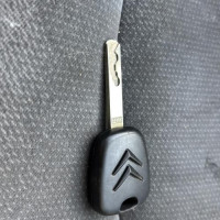 Vehicule-CITROEN-C2%2520PHASE%25201-2005-6189b5c6335a2809aa6b350692430b29ae50b391a127d319062b20866ed27227_m.jpg