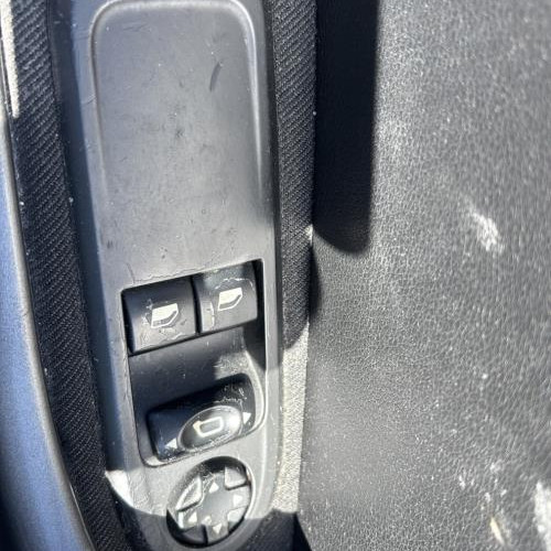 Vehicule-PEUGEOT-308%25201%2520PHASE%25201-2009-aad7ac32230c7fbb668fadec805b3540d308c46e22a0440c6fc157cb65f2a602_m.jpg