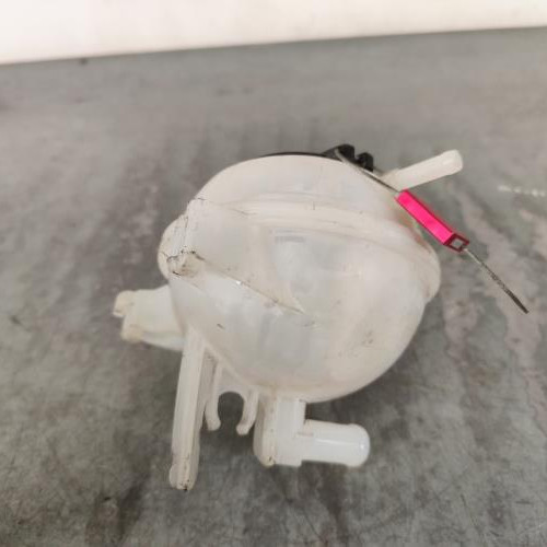123782573-87350858-cfc8-41b4-a3dd-78d6544d6017-Piece-Vase-dexpansion-1S0121407-AUDI-A3-3-SPORTBACK-PHASE-1-70d8077be868401d60ba5065594c8d2e5bf73ff6fd7f5ec9bf1c4a63925c7b5f_m.jpg