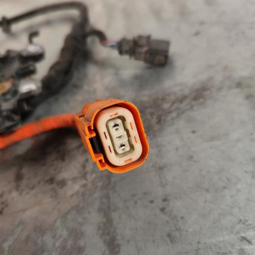 123782766-e020ea57-8e74-4b7d-90ed-a4ba7d39ccbb-Piece-Chargeur-Voiture-electrique-5Q0915950A-AUDI-A3-3-SPORTBACK-PHASE-1-512433fca1dc3957587f03e812abc59cceabf0ee6eb8c7aa386f99a583b97daf_m.jpg