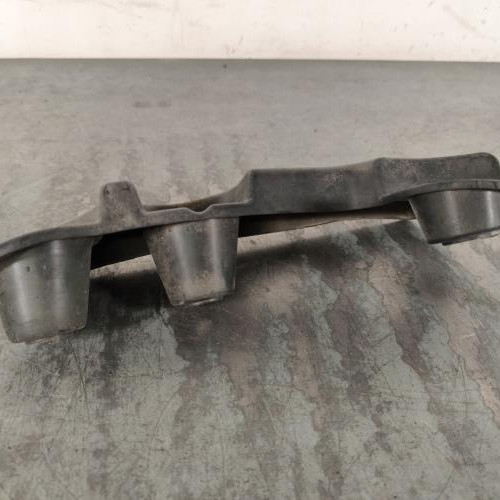 123803618-375e9a2a-4266-4332-ab88-366def5c4e36-Piece-Support-de-pare-chocs-arriere-850452344R-RENAULT-CLIO-4-PHASE-1-BREAK-93d3d39a91f1f32b40fa28603d85ef2640b7d5364796679f632164a7a2978e3b_m.jpg