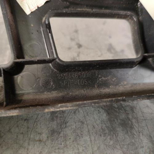 123803706-de6a8630-8a90-4f90-a3cf-12a98e80775d-Piece-Support-de-pare-chocs-arriere-850446500R-RENAULT-CLIO-4-PHASE-1-BREAK-60ff66d7ebcb6526aca4321cb025d035526f48e191c41ba0bfd5ff1dcdbf2b7d_m.jpg