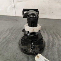 123803730-3f70cba8-3213-4832-b80b-85218d8d31fa-Piece-Treuil-de-roue-de-secours-8200601401-RENAULT-CLIO-4-PHASE-1-BREAK-771428201c88d3cd9d782439f2dbfe958ad1a51756990ee322c53f34d580f31b_m.jpg