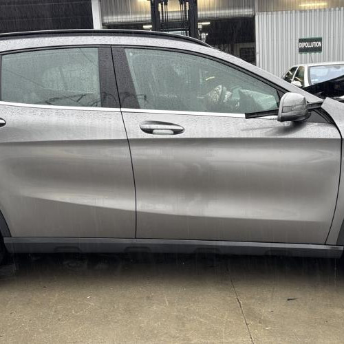 Vehicule-MERCEDES-CLASSE%2520GLA%2520156%2520PHASE%25201-2014-3b89ff75e773177d279845410bbdb5b27d1e7a4ef026591f87087237af389d97_m.jpg
