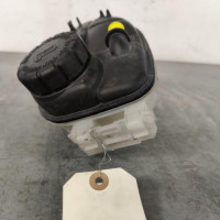 123843801-1750adae-f806-4383-bcc8-0a61e0891af2-Piece-Vase-dexpansion-A0005840807-MERCEDES-CLASSE-GLA-156-PHASE-1-223b04e959615930a19e7ea047356ad912e425ab580c6774c9a32c439152713c_m.jpg