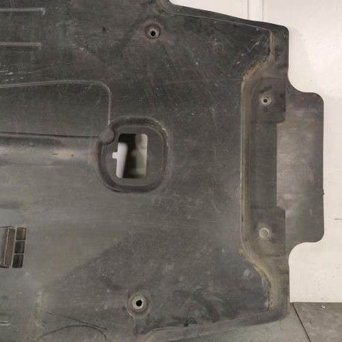 123844377-193160dd-9975-49cc-b9fb-f9bcba78dacf-Piece-Cache-sous-moteur-A2465200123-MERCEDES-CLASSE-GLA-156-PHASE-1-b3e3815e9ad28c8ace51dad817b9574c22cdc424746a6bff59a2b206eaca8ed2_m.jpg